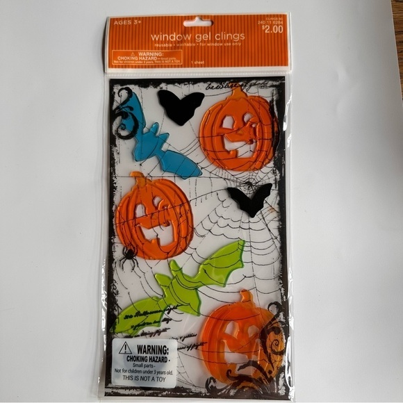 Target Bundle of Halloween Party Supplies. Confetti. Window Gels. Garland. Music - Picture 3 of 14